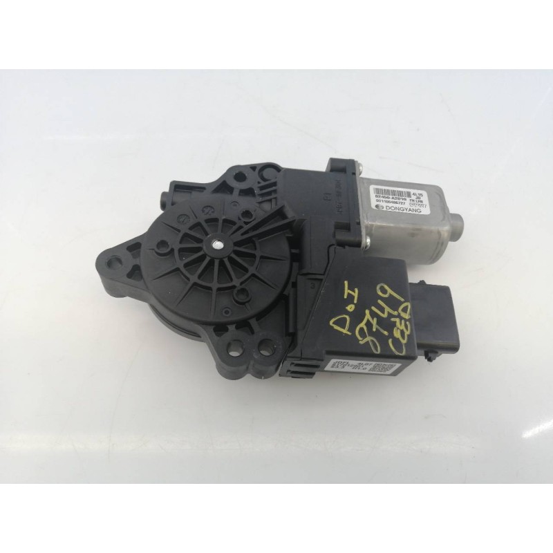Recambio de motor elevalunas delantero izquierdo para kia cee´d drive referencia OEM IAM 82450A2010 617012901 E1-B2-3-2