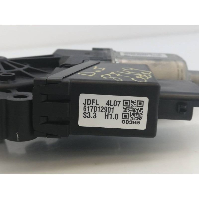 Recambio de motor elevalunas delantero izquierdo para kia cee´d drive referencia OEM IAM 82450A2010 617012901 E1-B2-3-2