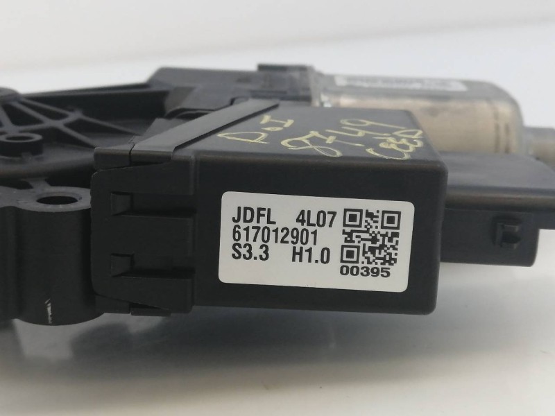 Recambio de motor elevalunas delantero izquierdo para kia cee´d drive referencia OEM IAM 82450A2010 617012901 E1-B2-3-2