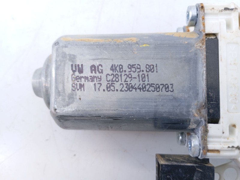 Recambio de motor elevalunas delantero izquierdo para volkswagen touareg r-line 4 motion referencia OEM IAM 4K0959801  