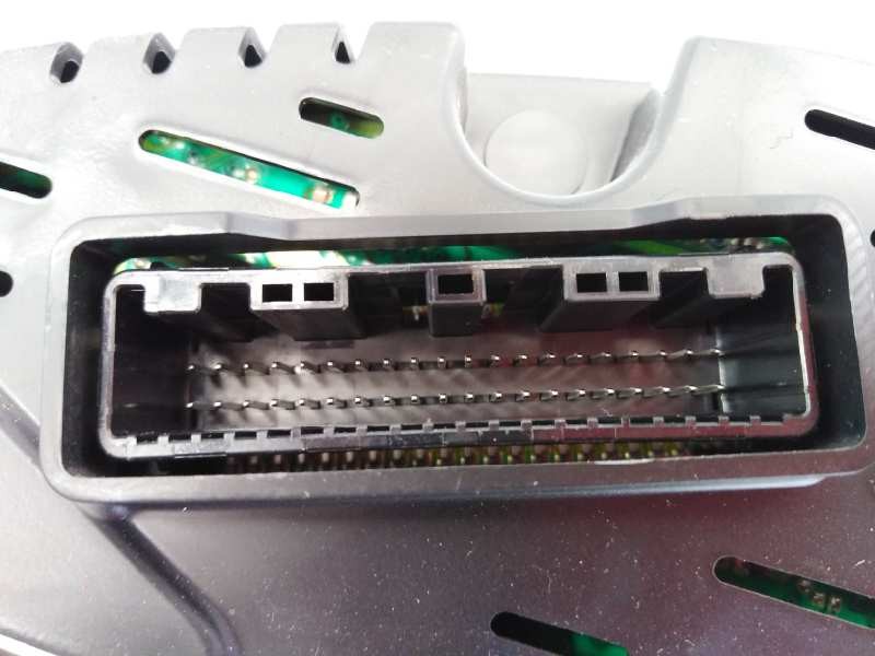 Recambio de cuadro instrumentos para kia sportage vision 2wd referencia OEM IAM 940233U025  E3-A3-24-2