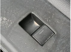 MANDO ELEVALUNAS DELANTERO DERECHO 