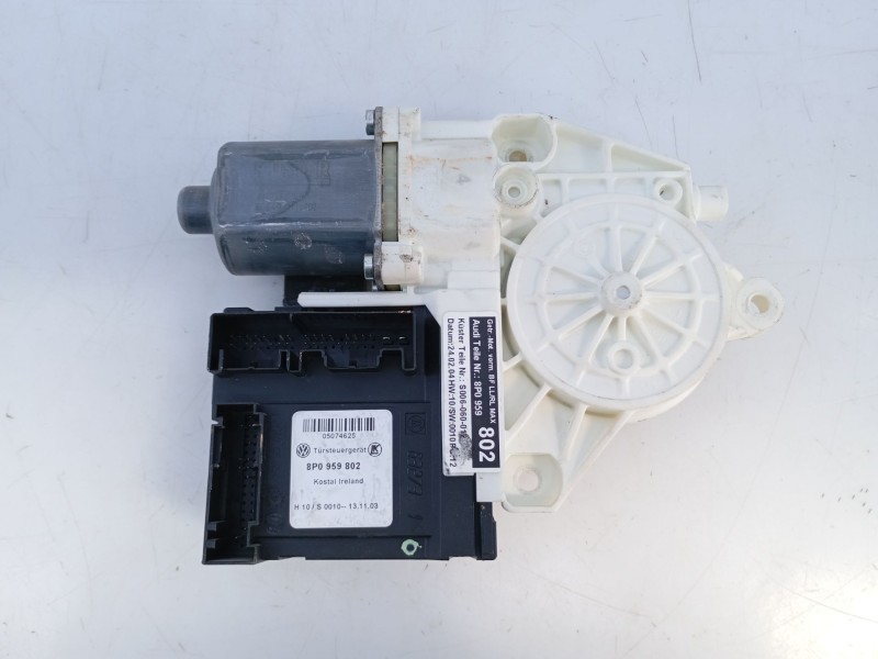 Recambio de motor elevalunas delantero derecho para audi a3 (8p) 2.0 tdi ambiente referencia OEM IAM 8P0959802  