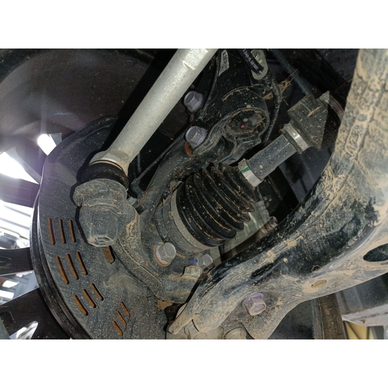 Recambio de mangueta delantera izquierda para toyota c-hr (x2, h2) phev hybrid awd gr sport referencia OEM IAM   