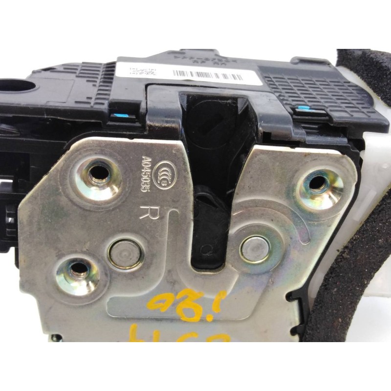 Recambio de cerradura puerta delantera derecha para hyundai i20 trend referencia OEM IAM 81320C8040  E2-B5-53-1