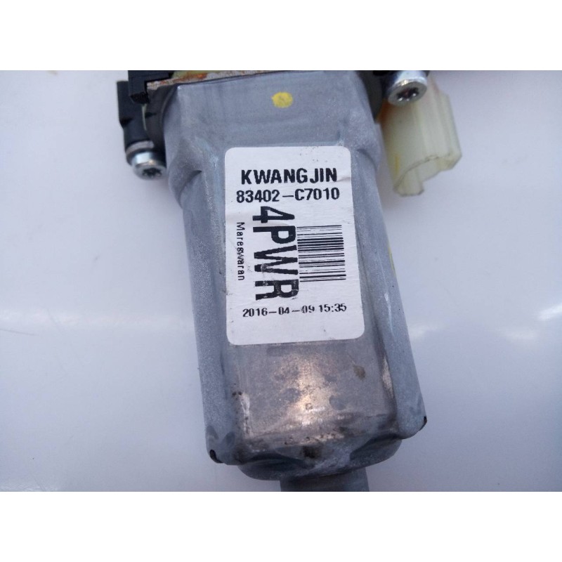 Recambio de elevalunas trasero derecho para hyundai i20 trend referencia OEM IAM 83402C7010  E2-B5-14-1