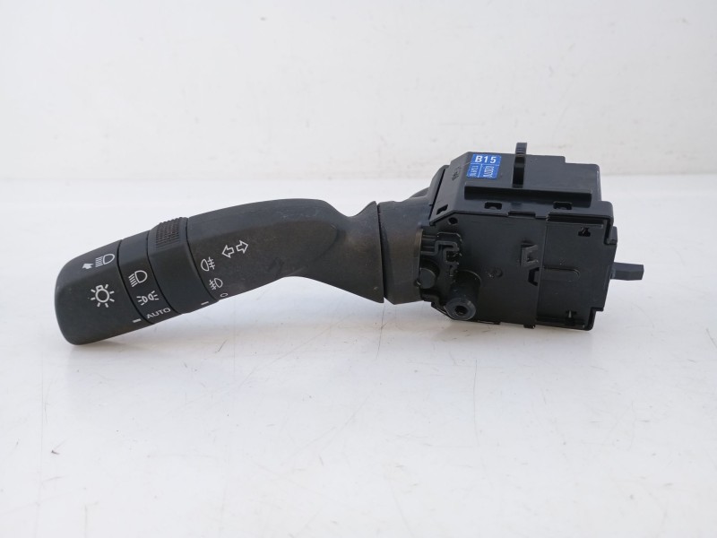 Recambio de mando intermitentes para toyota c-hr (x2, h2) phev hybrid awd gr sport referencia OEM IAM B1502D70  