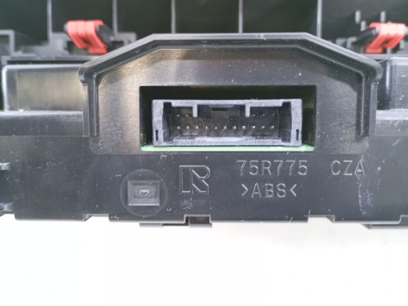 Recambio de mando climatizador para toyota c-hr (x2, h2) phev hybrid awd gr sport referencia OEM IAM   