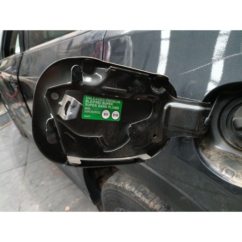 Recambio de tapa exterior combustible para mazda cx-5 (kf) 2.0 referencia OEM IAM   