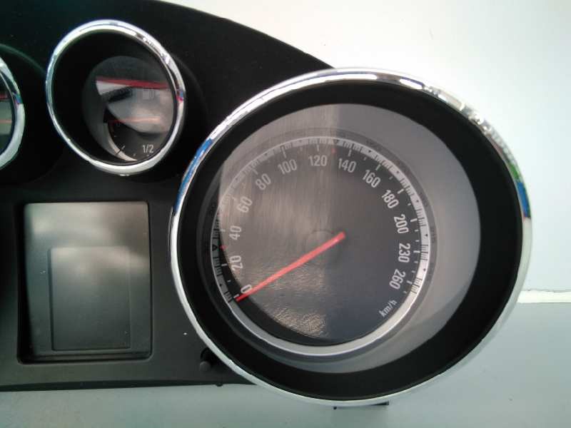 Recambio de cuadro instrumentos para opel insignia berlina expression referencia OEM IAM 13327309 365903926 E3-A5-23-3