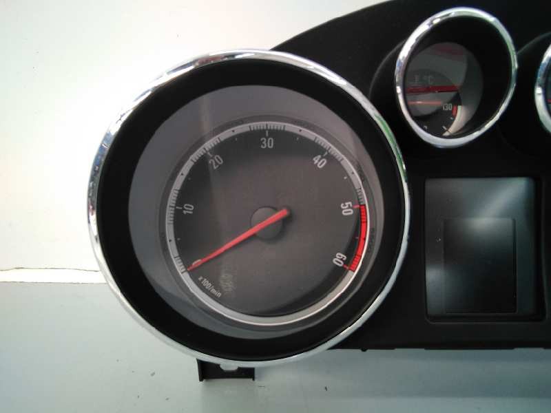 Recambio de cuadro instrumentos para opel insignia berlina expression referencia OEM IAM 13327309 365903926 E3-A5-23-3