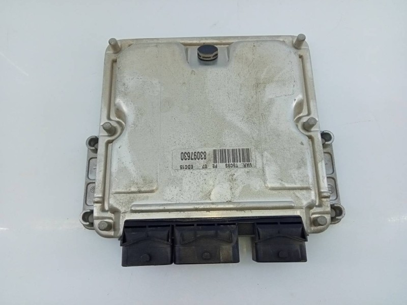 Recambio de centralita motor uce para peugeot 307 break / sw (s1) sw clim referencia OEM IAM 9647472780 0281011081 E3-B2-40-2
