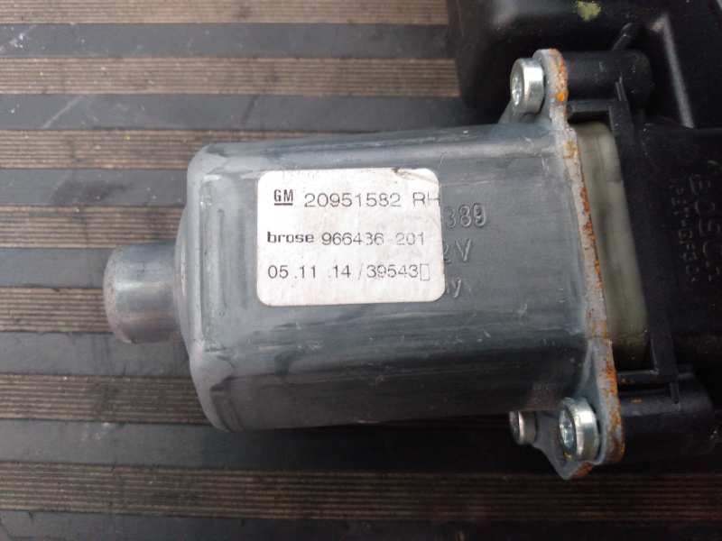 Recambio de elevalunas delantero derecho para opel zafira tourer selective referencia OEM IAM 13369286 915368104 E2-B6-59-2