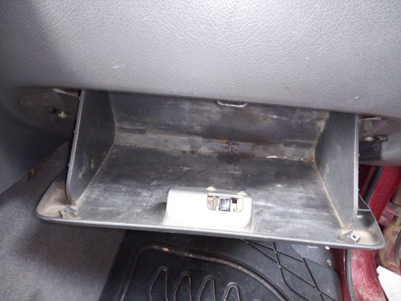 Recambio de guantera para suzuki vitara se/sv (et) 2.0 td largo superlujo referencia OEM IAM   