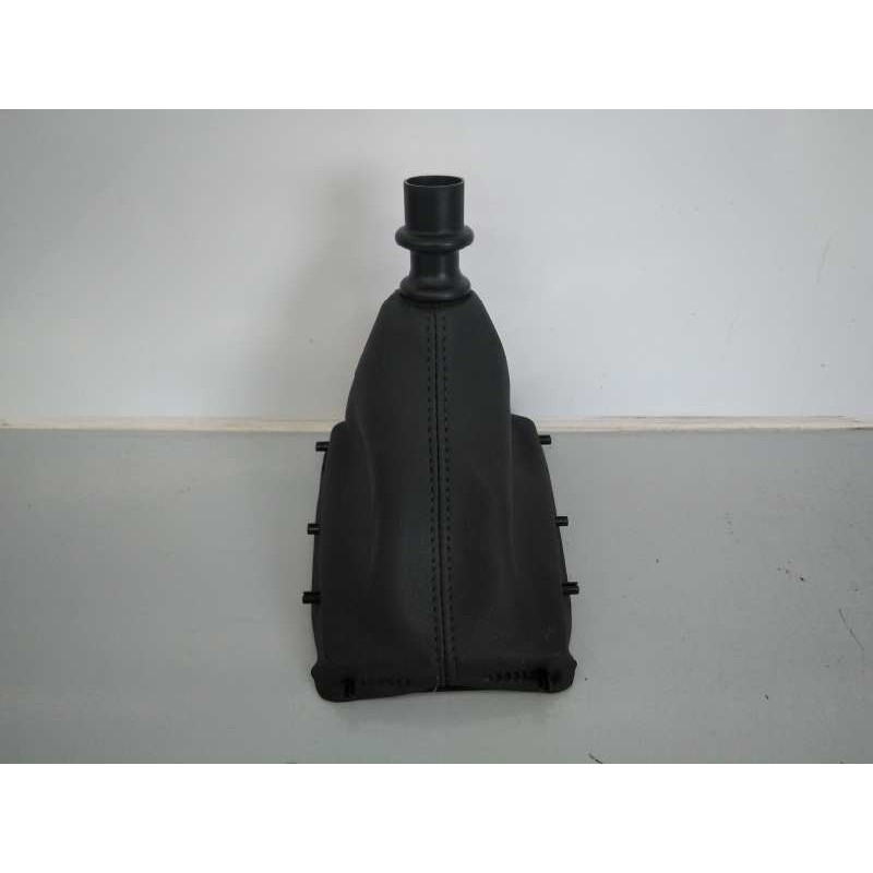 Recambio de guarnecidos palanca cambio para peugeot 308 active referencia OEM IAM 9801108980 1301713X E3-B2-39-1