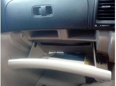 Recambio de guantera para kia carnival 2.9 crdi vgt active referencia OEM IAM    2