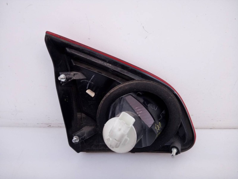 Recambio de piloto trasero derecho porton para nissan qashqai (j10) acenta referencia OEM IAM 89503209 B26550BR01A E2-A4-44-2