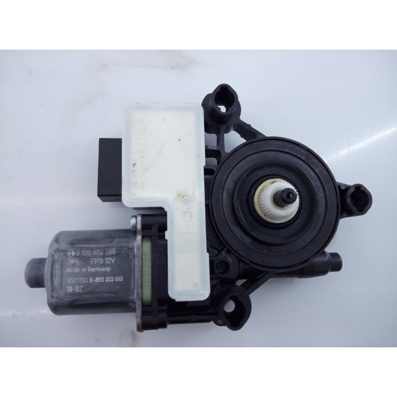 Recambio de motor elevalunas trasero izquierdo para seat leon (5f1) style visio edition referencia OEM IAM 5Q0959407A 0130822725