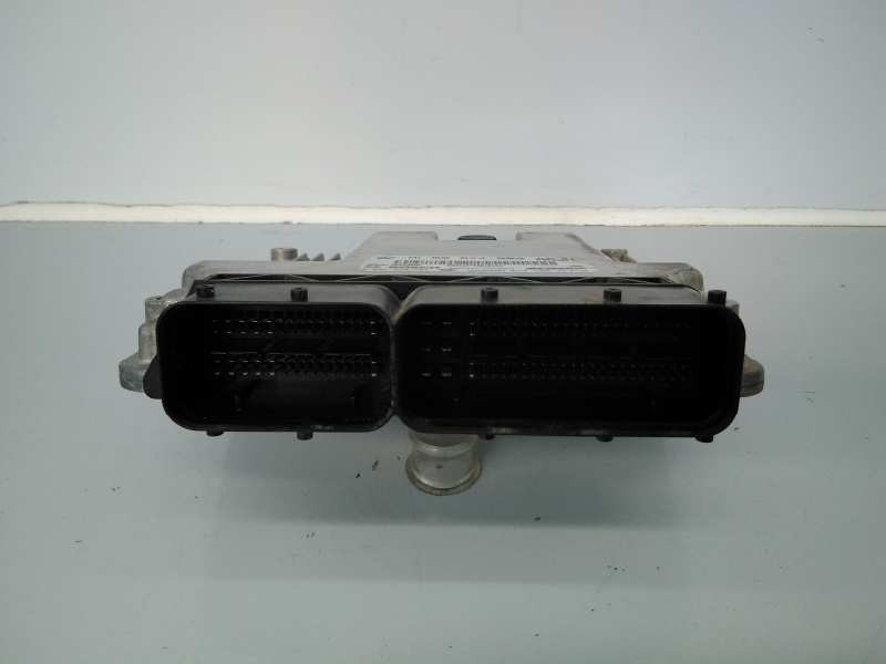 Recambio de centralita motor uce para opel insignia berlina expression referencia OEM IAM 55574903 0281016704 E3-A5-23-3