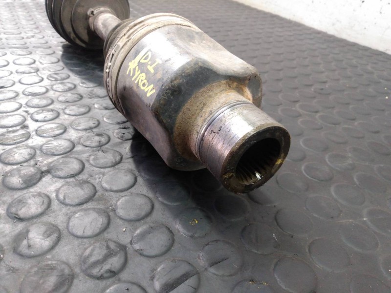 Recambio de transmision delantera izquierda para ssangyong kyron 200 xdi premium 4wd referencia OEM IAM   P1-A6-33