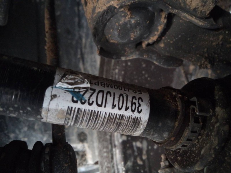 Recambio de transmision delantera izquierda para nissan qashqai (j10) acenta referencia OEM IAM 39101JD22D  P1-A6-24