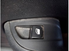 MANDO ELEVALUNAS TRASERO DERECHO 