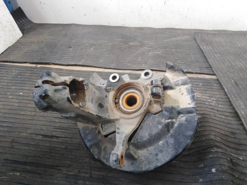 Recambio de mangueta delantera derecha para ford kuga (cbv) titanium referencia OEM IAM DV613K171  P1-A4-34