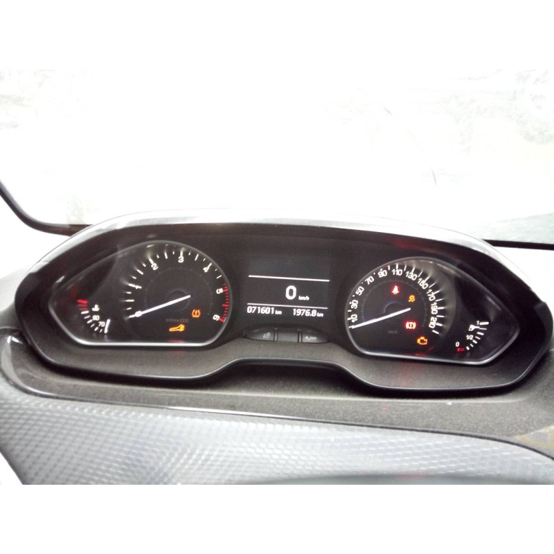 Recambio de cuadro instrumentos para peugeot 208 active referencia OEM IAM 9821126480  E3-B2-35-4