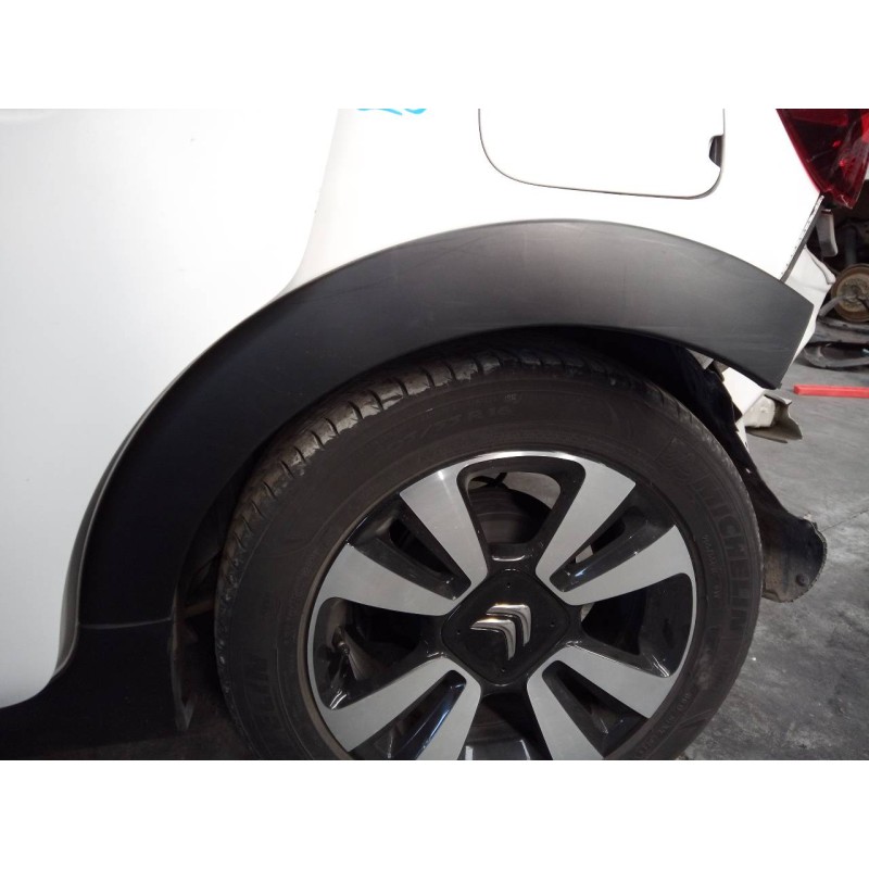 Recambio de aletin trasero izquierdo para citroën c3 live referencia OEM IAM   