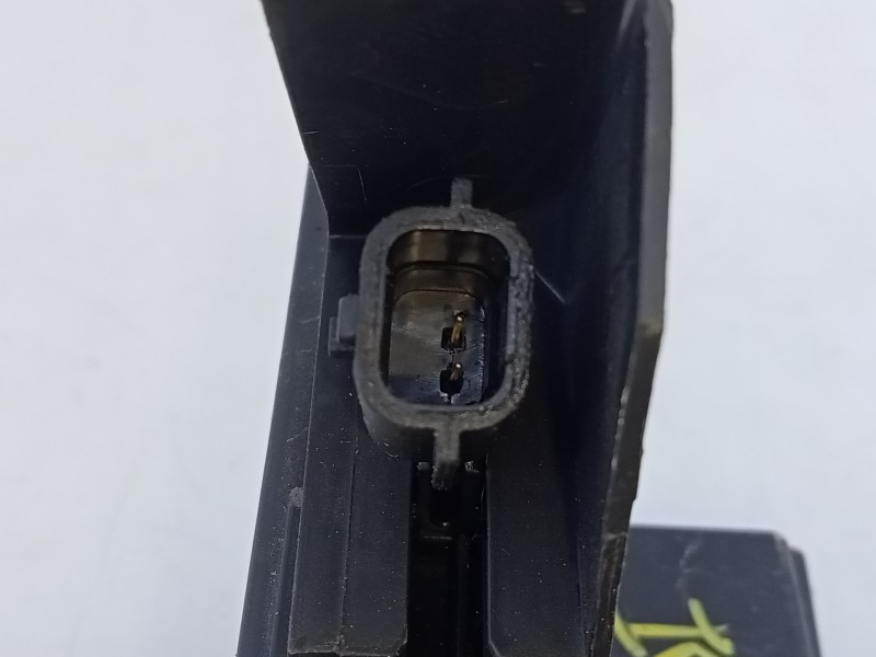 Recambio de cerradura puerta delantera izquierda para dacia sandero stepway referencia OEM IAM   E1-A1-44-1