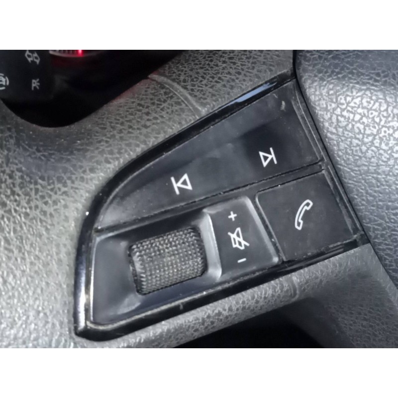 Recambio de volante para seat ibiza (kj1) style referencia OEM IAM   