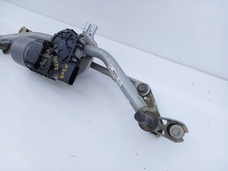 Recambio de motor limpia delantero para peugeot 208 active referencia OEM IAM 0390241589  E1-A4-8-2