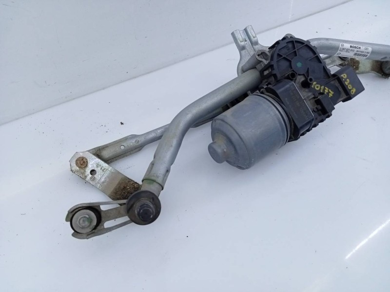 Recambio de motor limpia delantero para peugeot 208 active referencia OEM IAM 0390241589  E1-A4-8-2