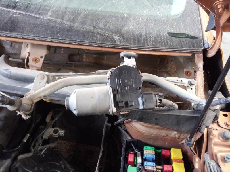 Recambio de motor limpia delantero para opel crossland x excellence referencia OEM IAM 0390243607  