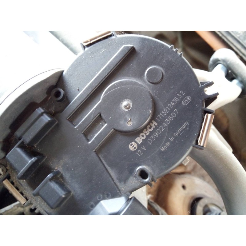 Recambio de motor limpia delantero para opel crossland x excellence referencia OEM IAM 0390243607  