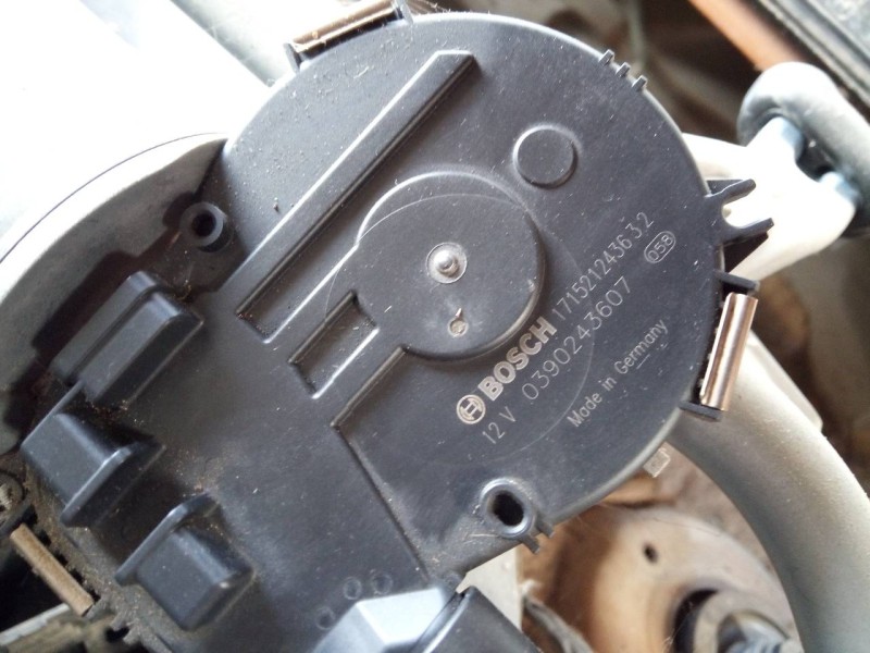 Recambio de motor limpia delantero para opel crossland x excellence referencia OEM IAM 0390243607  