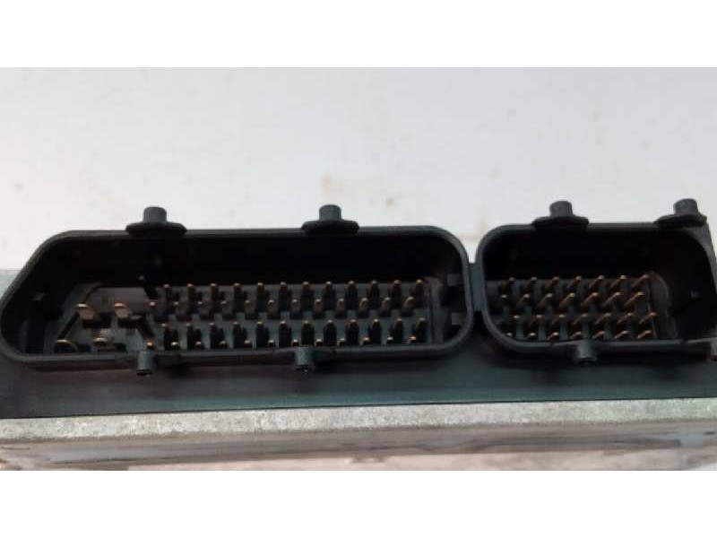 Recambio de centralita motor uce para volkswagen passat berlina (3b2) 1.6 referencia OEM IAM 3B0907557C 851208R0010071 E2-A1-9-8