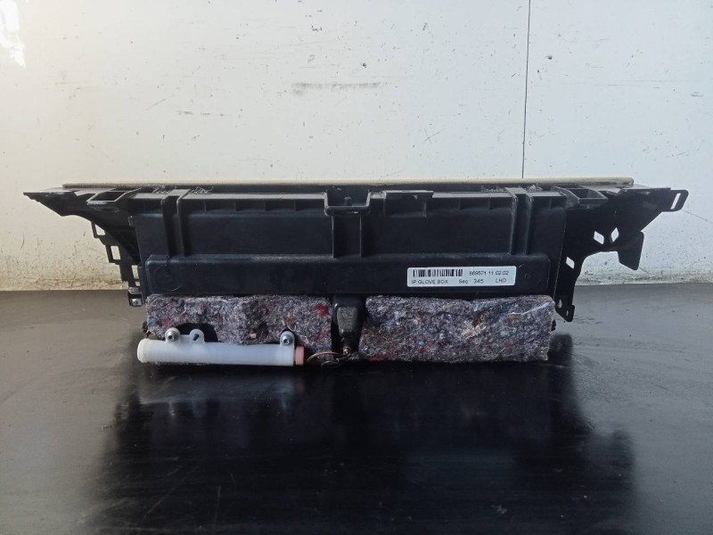 Recambio de guantera para jaguar xf 3.0 v6 luxury referencia OEM IAM 869571110202  P2-A2-13
