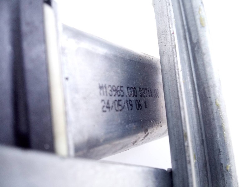 Recambio de elevalunas delantero izquierdo para dacia sandero stepway referencia OEM IAM M139650005371100  E1-A1-44-1