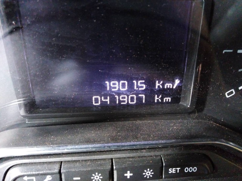 Recambio de caja cambios para citroën c3 live referencia OEM IAM 20A701  M1-B2-31