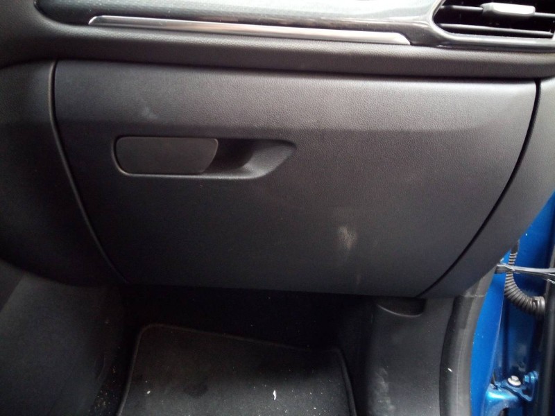 Recambio de guantera para ford puma hybrid titanium referencia OEM IAM   