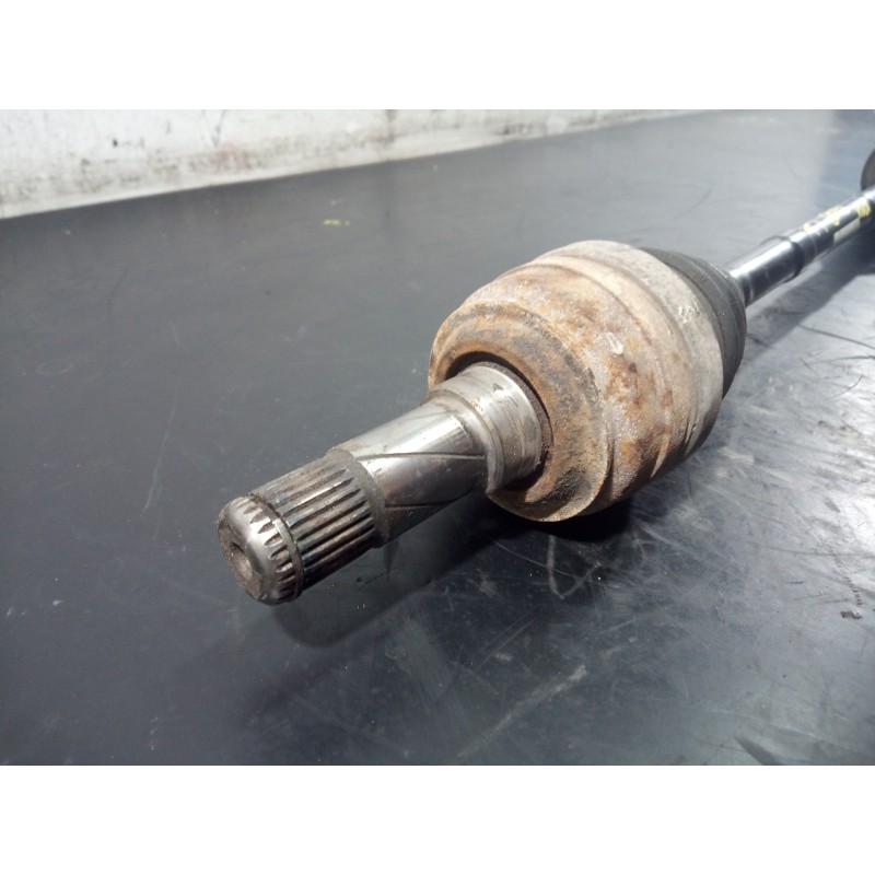 Recambio de transmision trasera izquierda para ford kuga (cbv) titanium referencia OEM IAM P30681132 T080808 P1-B6-42