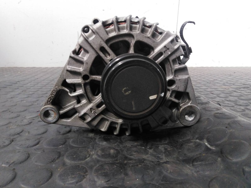 Recambio de alternador para hyundai ix35 style 2wd referencia OEM IAM 373002A850 2611067 P3-A5-5-3