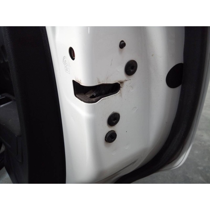 Recambio de cerradura puerta trasera derecha para citroën c3 live referencia OEM IAM   