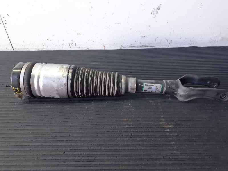 Recambio de amortiguador delantero izquierdo para jeep gr.cherokee (wk) 3.0 crd summit referencia OEM IAM 68231887AA 1A16488A P1