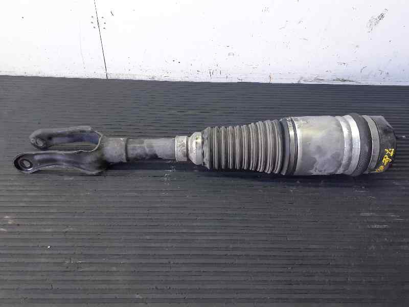 Recambio de amortiguador delantero izquierdo para jeep gr.cherokee (wk) 3.0 crd summit referencia OEM IAM 68231887AA 1A16488A P1