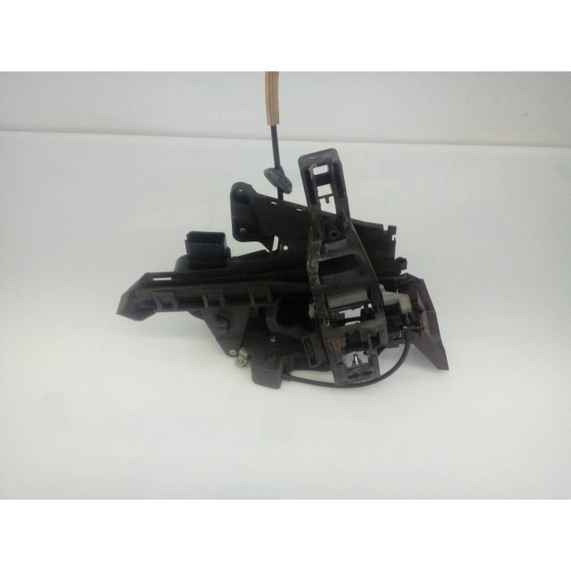 Recambio de cerradura puerta trasera izquierda para ford kuga (cbv) titanium referencia OEM IAM   E2-B3-10-1