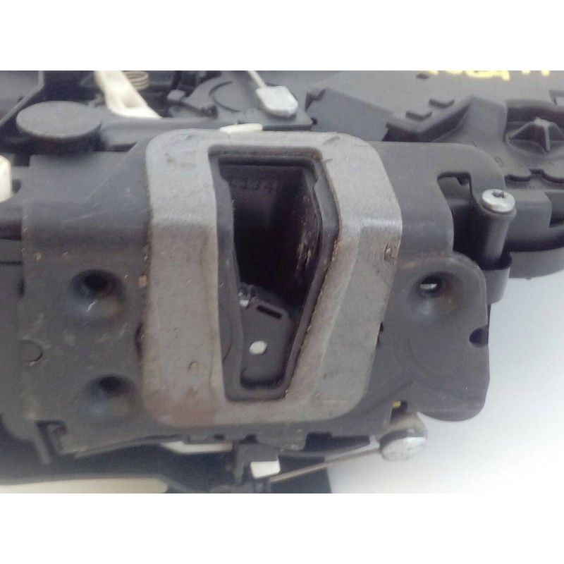 Recambio de cerradura puerta trasera izquierda para ford kuga (cbv) titanium referencia OEM IAM   E2-B3-10-1