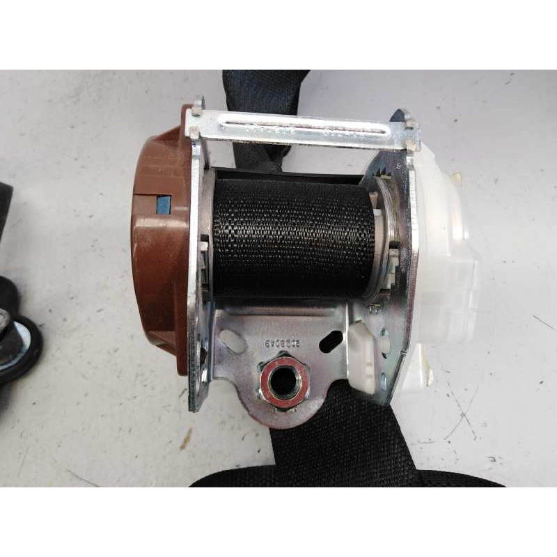 Recambio de cinturon seguridad trasero izquierdo para jeep gr.cherokee (wk) 3.0 crd summit referencia OEM IAM 5210073535A 202804