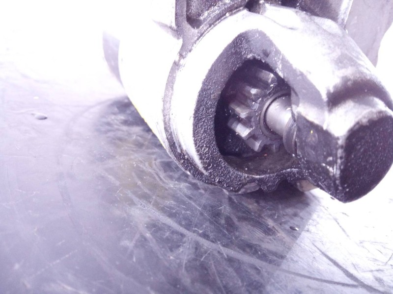 Recambio de motor arranque para citroën c4 berlina 1.6 16v referencia OEM IAM M000T32271ZE V75500178004 P3-A7-24-1